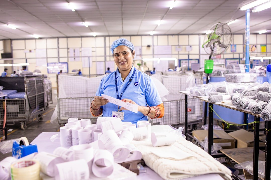 Türkiye'de modern bir kozmetik üretim tesisi ve fason üretim bandı