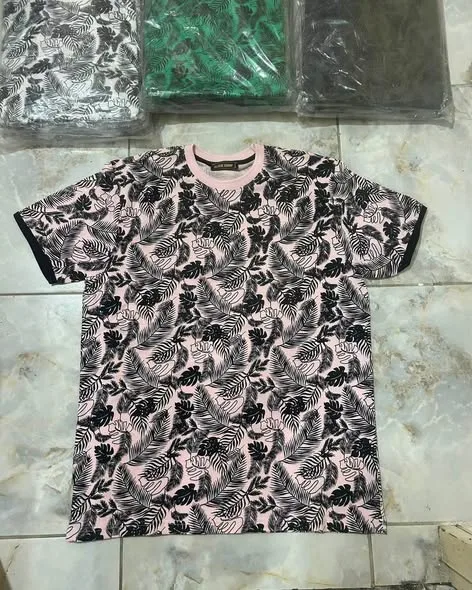 Toptan İhracat Fazlası Erkek Tişört – Geniş Kalıp, S-2XL Serili ürünü – fotoğraf 3