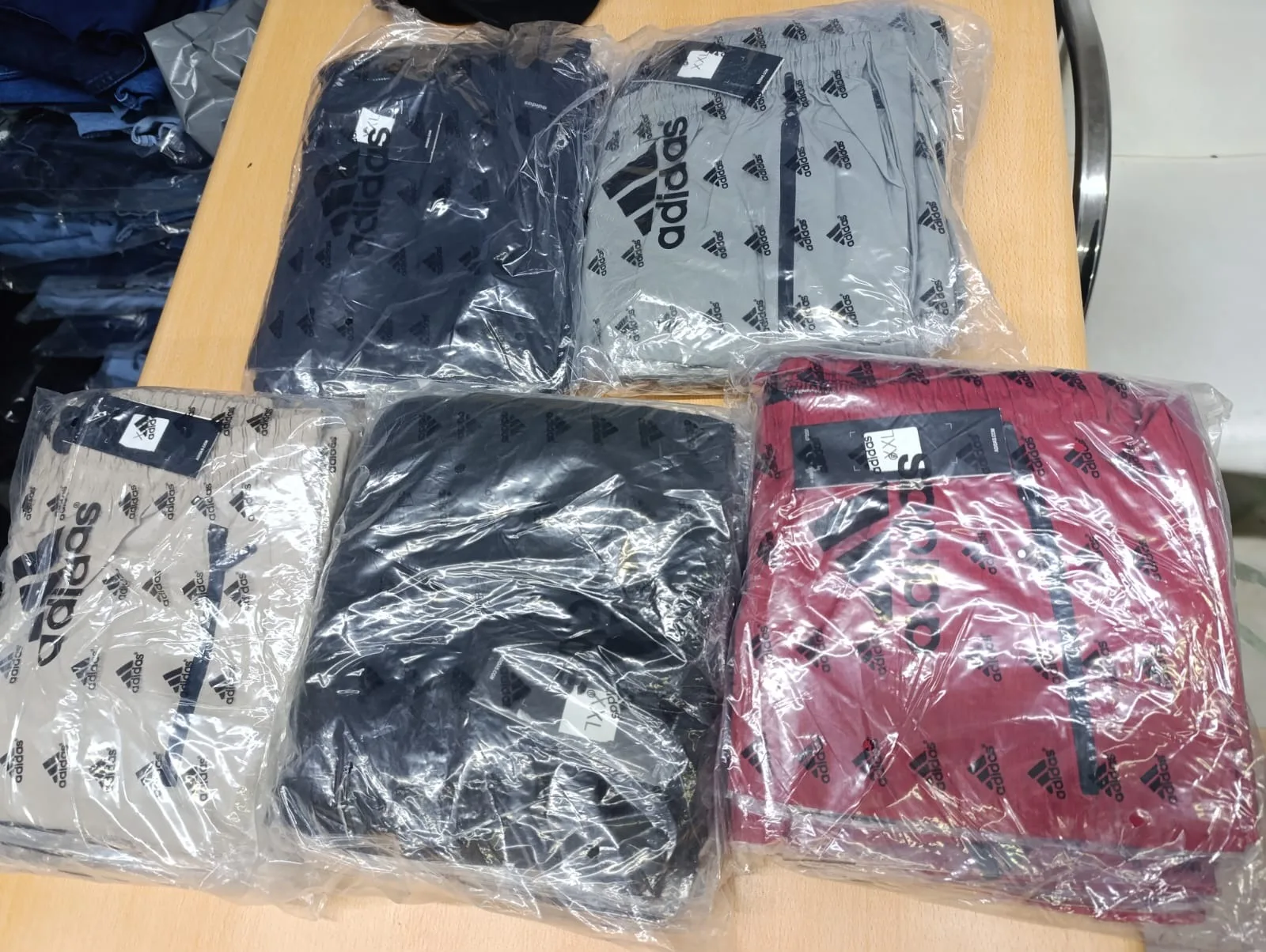 Toptan Sporcu Şort ve Deniz Şortu – Maraton Kumaş, S-XXL, İstanbulul ürünü – fotoğraf 2
